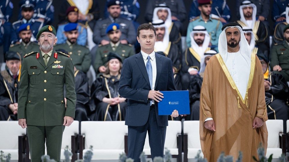 سيف بن زايد يشهد حفل تخريج دفعة 2025 من أكاديمية ربدان