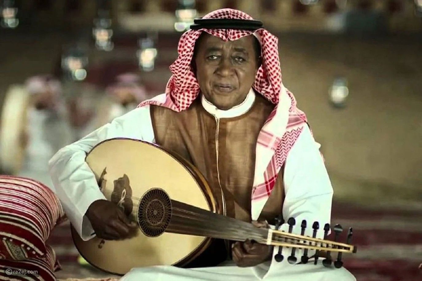الدكتورعبدالرب إدريس الفائز بجائزة الموسيقى بالجوائز الثقافية الوطنية.. مسيرة امتدّت بين الألحان والغناء
