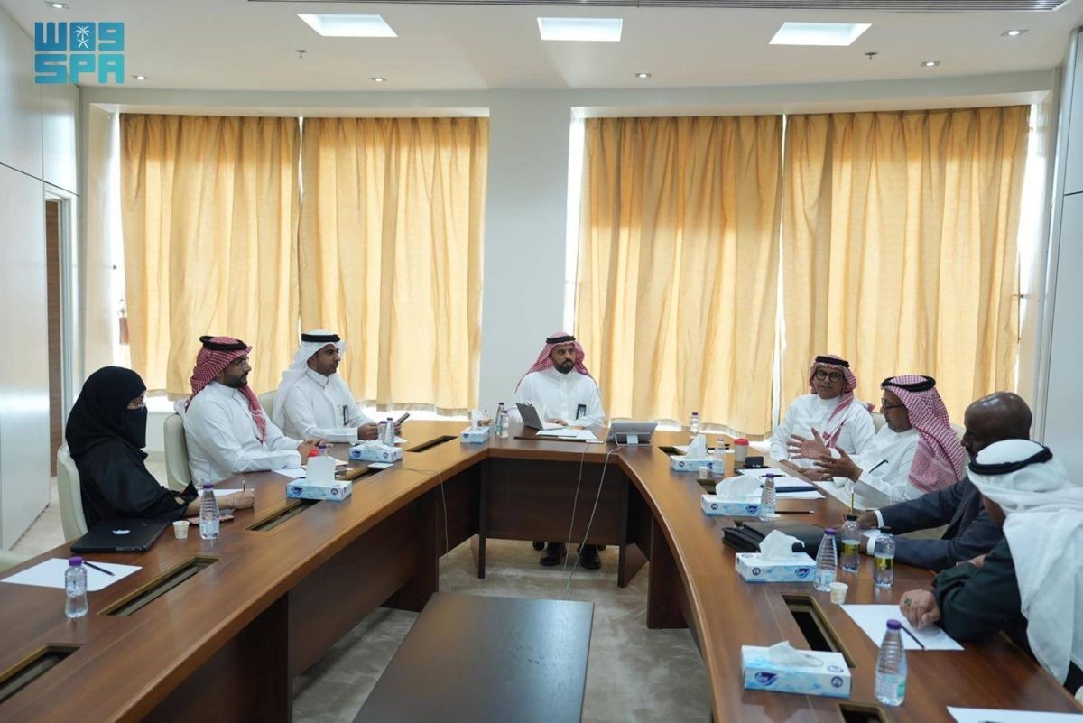 بحث أوجه التعاون المشترك بين جامعة جازان ومدينة جازان للصناعات الأساسية والتحويلية