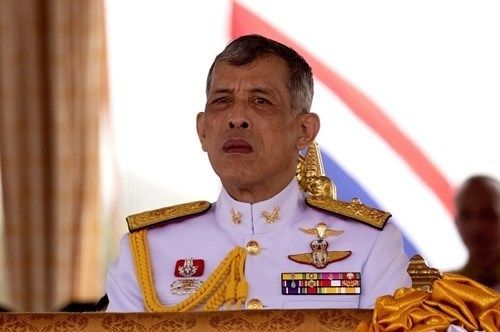 ملك تايلاند يقر حكومة جديدة برئاسة أنوتين شارنفيراكول