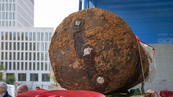 إجلاء الآلاف في برلين بعد العثور على قنبلة من الحرب العالمية الثانية