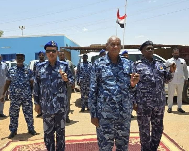 وزير الداخلية .. التشديد على منع إستخدام الدراجات النارية داخل ولاية الخرطوم