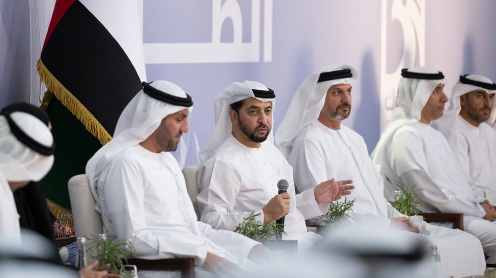 حمدان بن زايد يزور مدينة الظنة ويطلع على مشاريع «أدنوك» الاستراتيجية