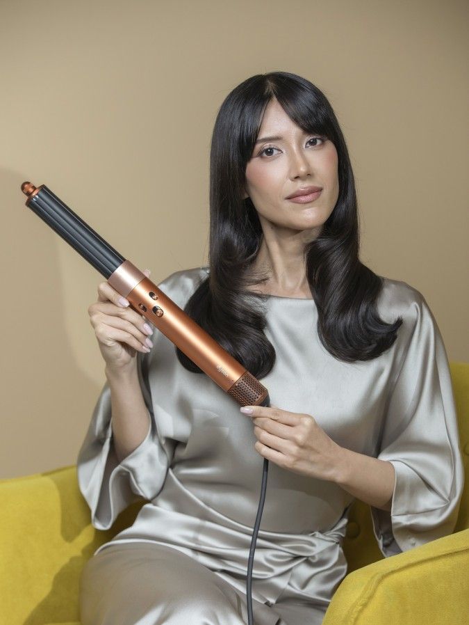 Amber Silk من دايسون بيوتي عندما تلتقي التكنولوجيا بالفخامة في موسم الأعياد