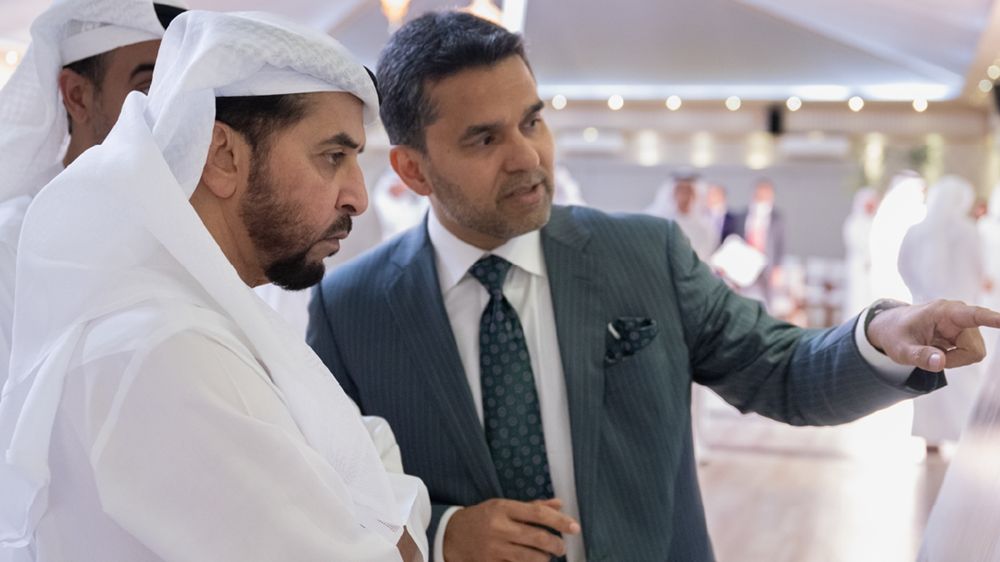 حمدان بن زايد يزور مدينة الظنة ويطلع على مشاريع «أدنوك» الاستراتيجية