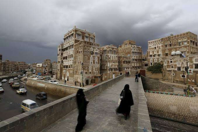 اول ظهور لوزير بعد اصابته بغارات صنعاء