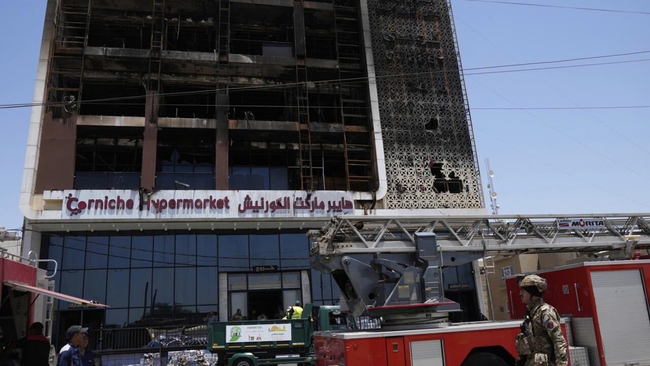 مكتب السوداني: إحالة محافظ واسط السابق و3 مسؤولين الى القضاء بحادثة حريق الكوت