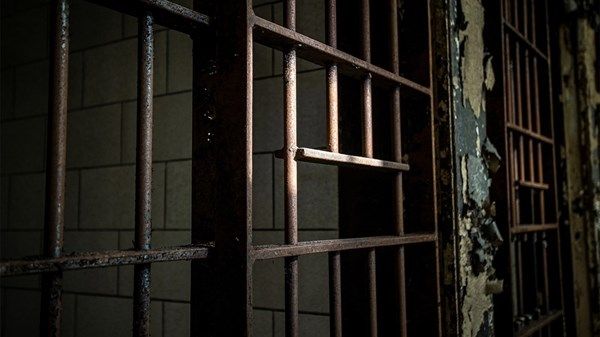 هيئة حقوقية: 254 مدنياً مختطفون في سجون الحوثي