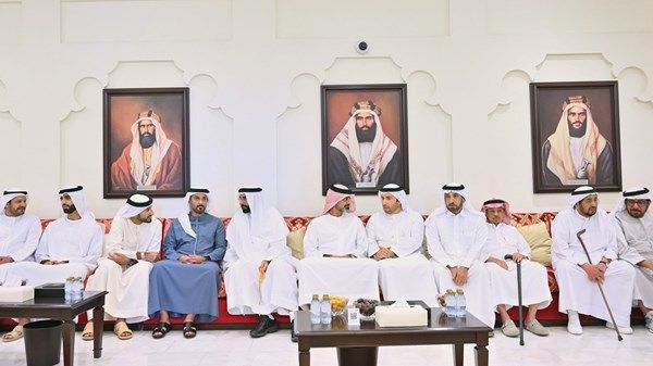 عمار بن حميد يعزي في وفاة أرملة المرحوم ناصر بن أحمد الريسي