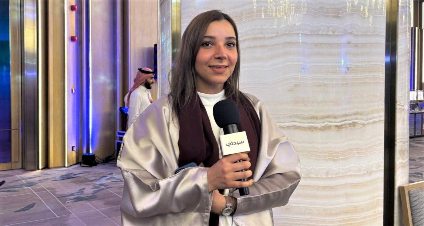 مريم حسين تحصد جائزة أفضل ممثلة عن مسرحية "كونتينر" في مهرجان صيف الزرقاء العربي بالأردن