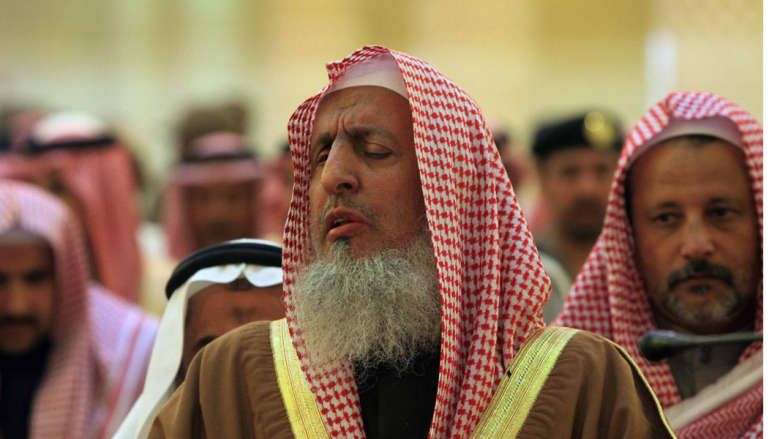 وفاة مفتي عام السعودية الشيخ عبد العزيز آل الشيخ
