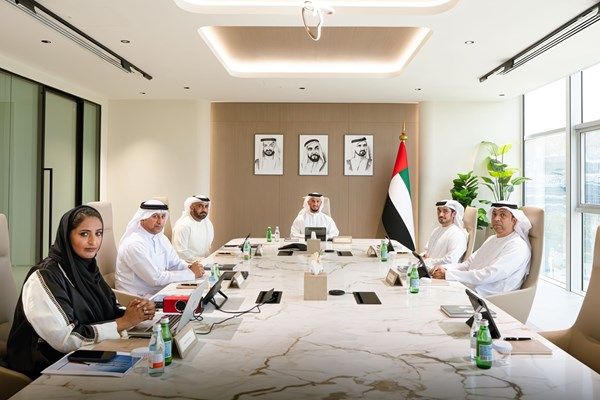 برئاسة عبدالله آل حامد.. مجلس الإمارات للإعلام يعقد اجتماعه الثالث