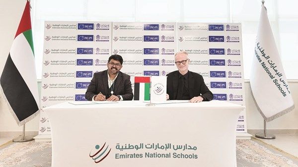 تفاهم بين مدارس الإمارات الوطنية و«يونيك وورلد روبوتيكس»