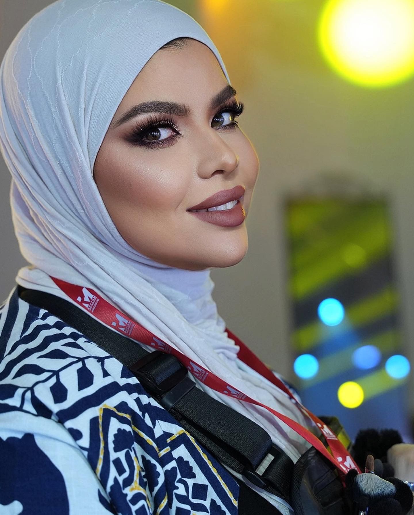 مكياج سموكي ناعم لليوم الوطني السعودي 95 بأنامل منار جميل