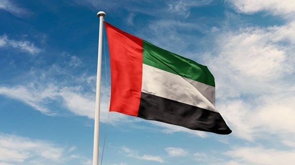 حكام الإمارات يعزون خادم الحرمين بوفاة سماحة الشيخ عبدالعزيز بن عبدالله
