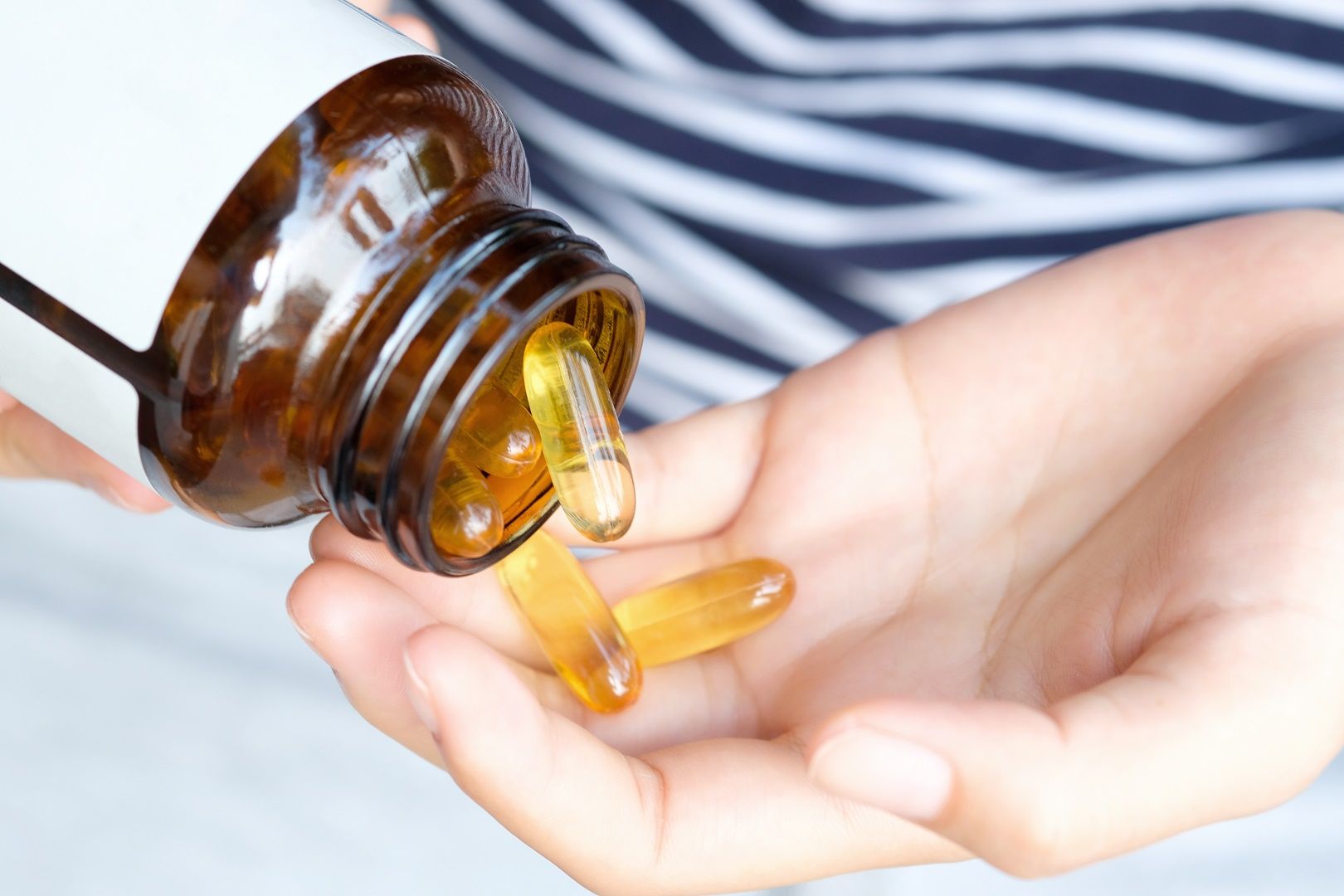 علاج حروق طفلك في المنزل.. إسعافات أولية وأخطاء تجنبيها