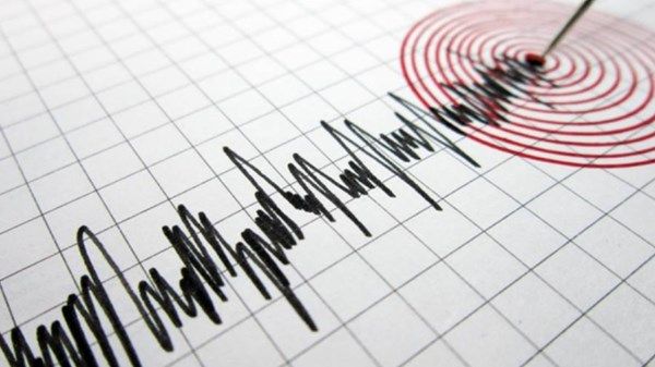 زلزال بقوة 5.7 درجة يهز إندونيسيا