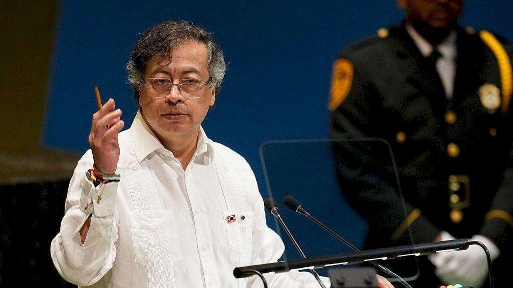 "الحرية أو الموت".. رئيس كولومبيا يطالب جيوش العالم بالقتال من أجل فلسطين