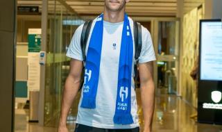 “وجهُك وضّاحٌ وثَغرُك باسِمُ”.. بونو حارس الهلال مرشح لجائزة أفضل حارس في العالم