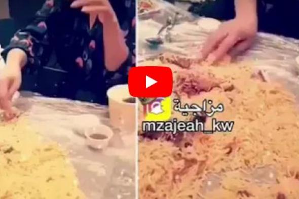 الكبسة السعودية تفضح شراهة فنانة وإعلامية شهيرة..تأكل بيديها وتصرخ ”بلا حضارة بلا بطيخ..كدا أحسن” (فيديو)