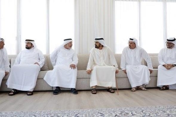 محمد بن راشد يقدم واجب العزاء في وفاة حسين خانصاحب