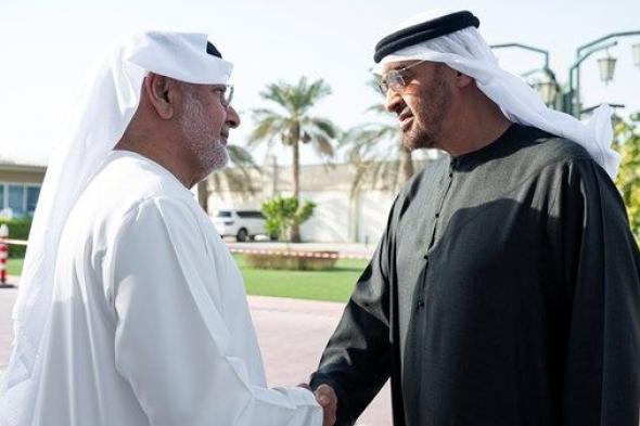 رئيس الدولة يقدم واجب العزاء في وفاة حسين خانصاحب